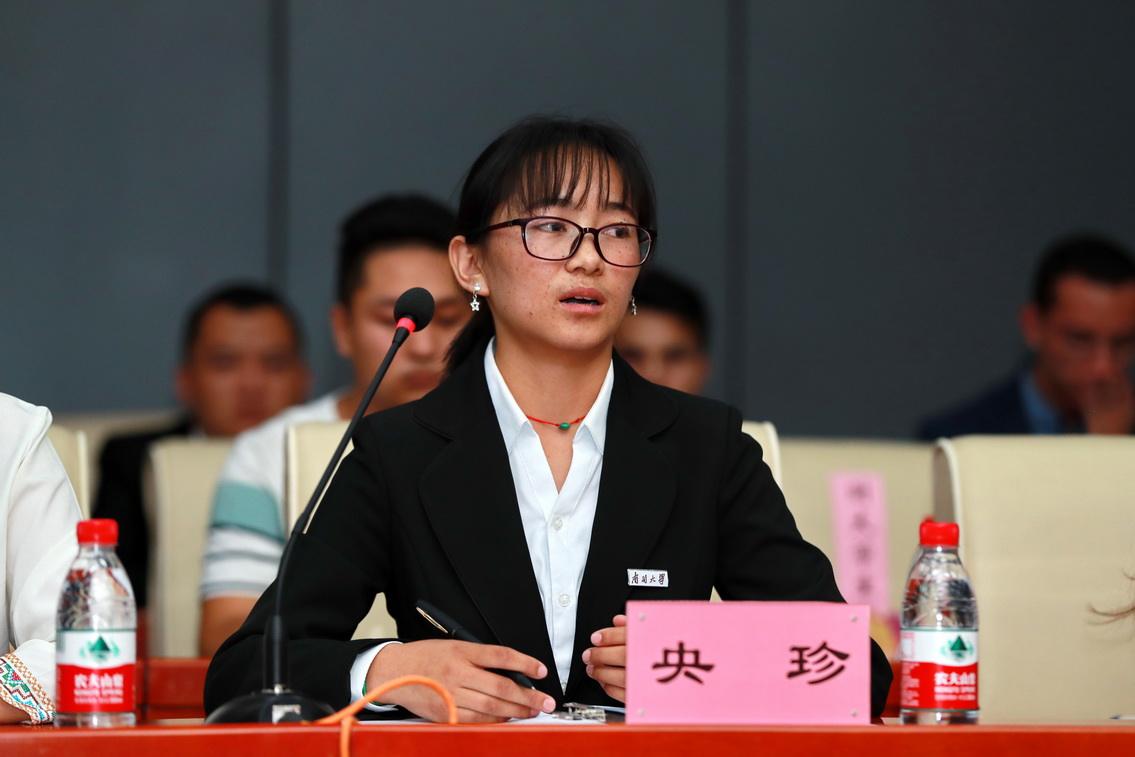 当来自四川武胜乡下在...